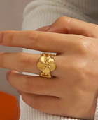 Evia Flower Gold Ring