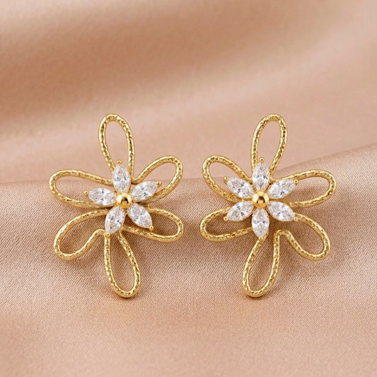 Uma Flower Diamond Earrings