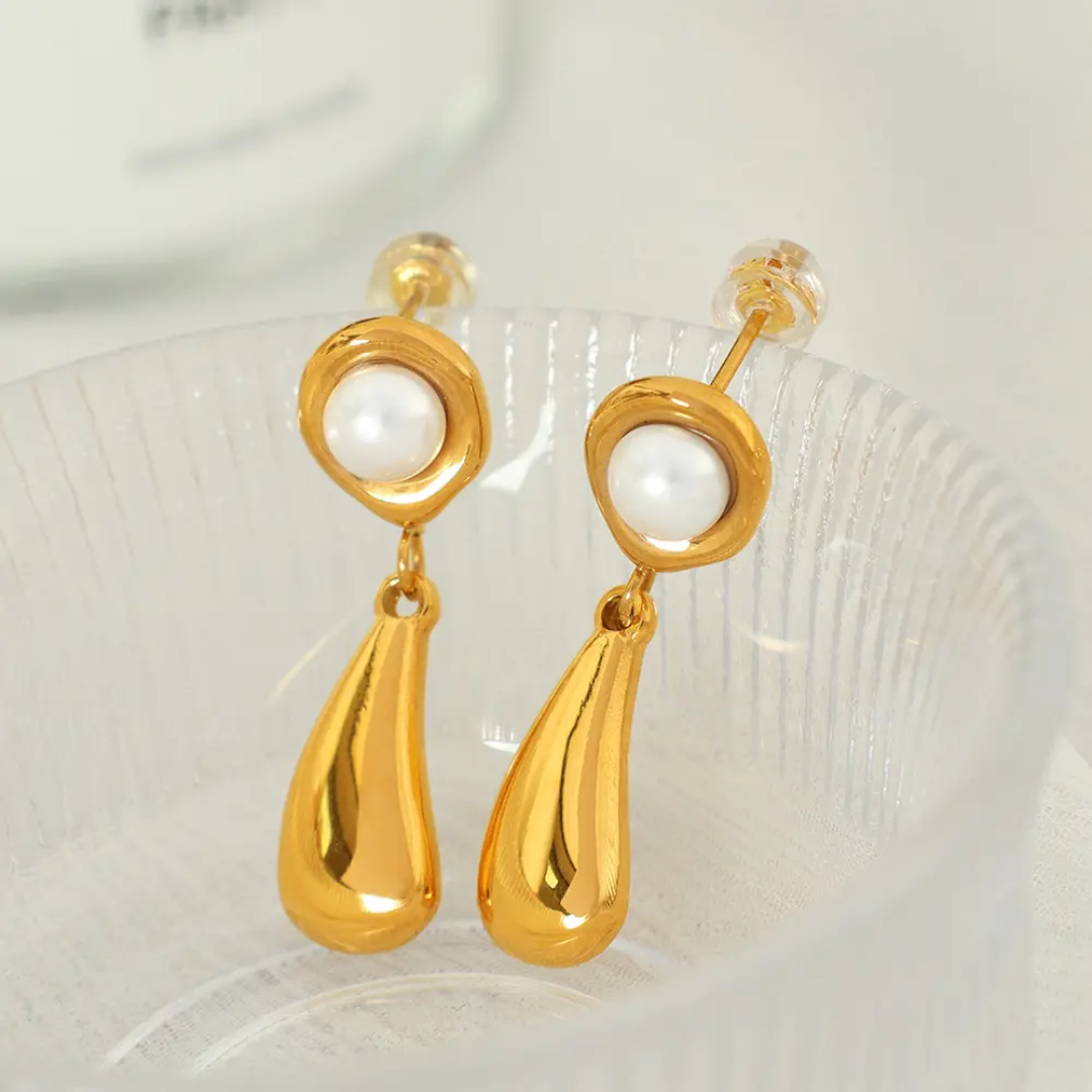 Crusli Pearl Hanging Earrings