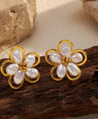 Lavendi Pearl Flower Earrings