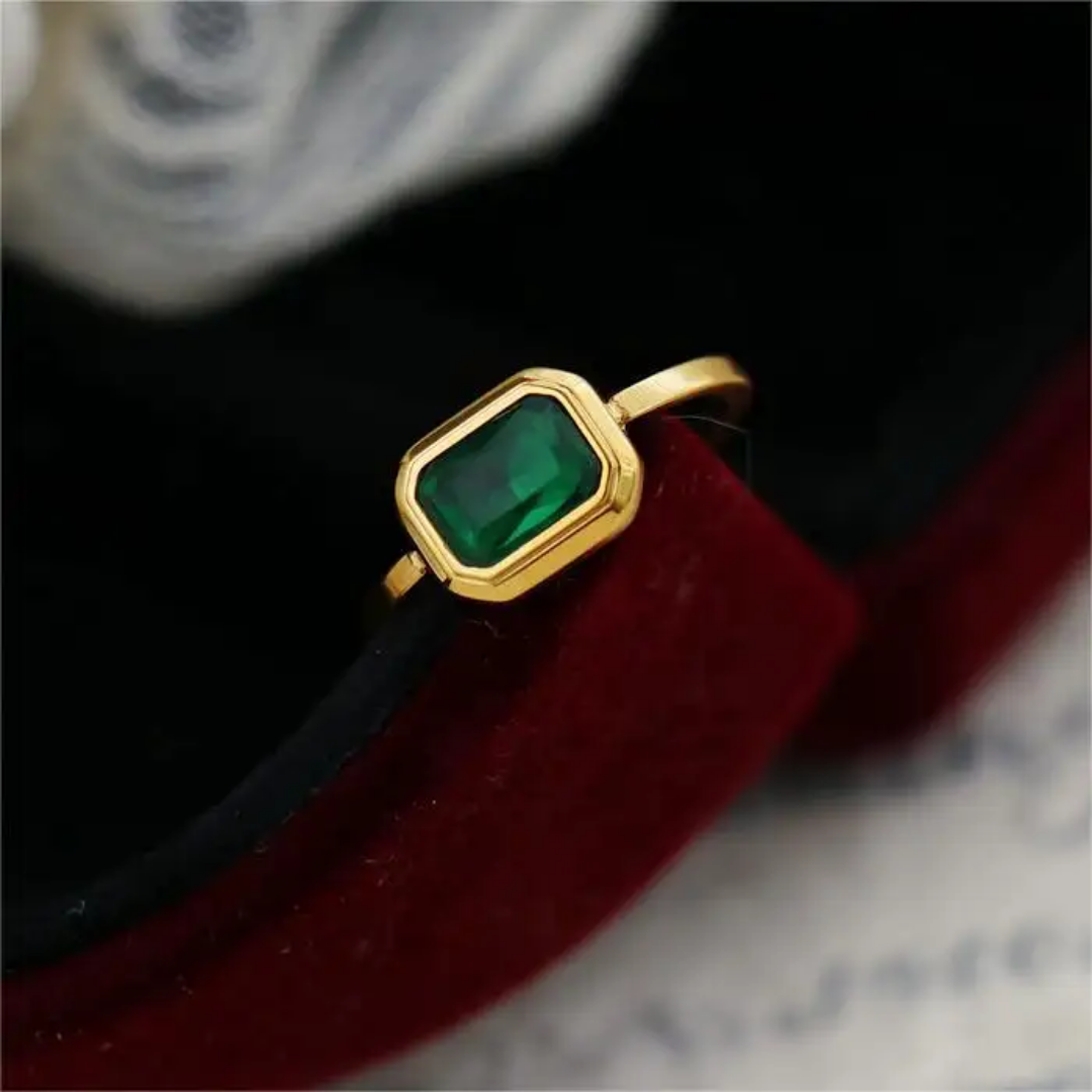 Wova Emerald Stone Rings♥️