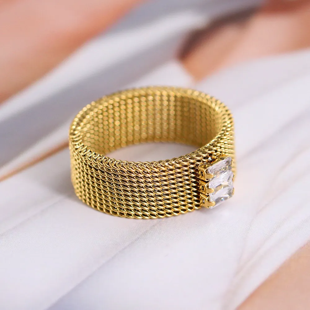 Classy net Diamond Ring