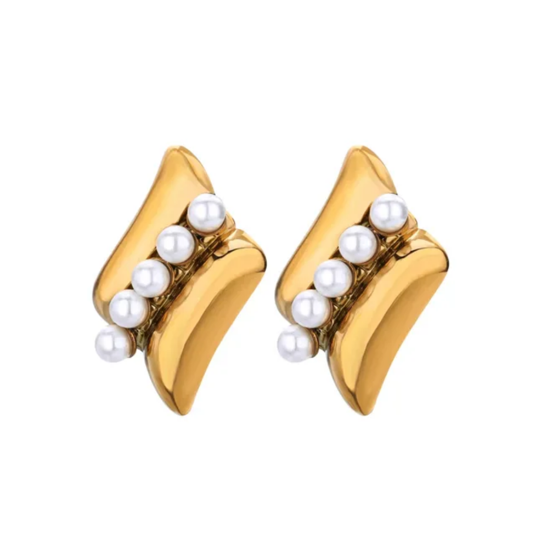 Olai Pearl Statement Studs