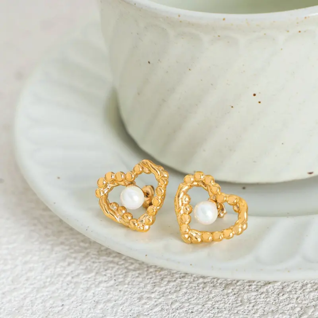 Demina Pearl Heart Earrings