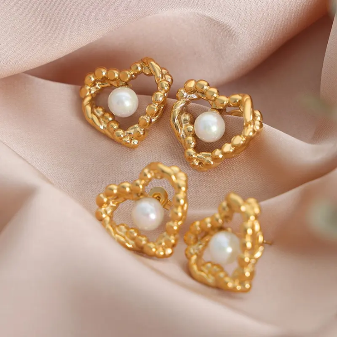 Demina Pearl Heart Earrings
