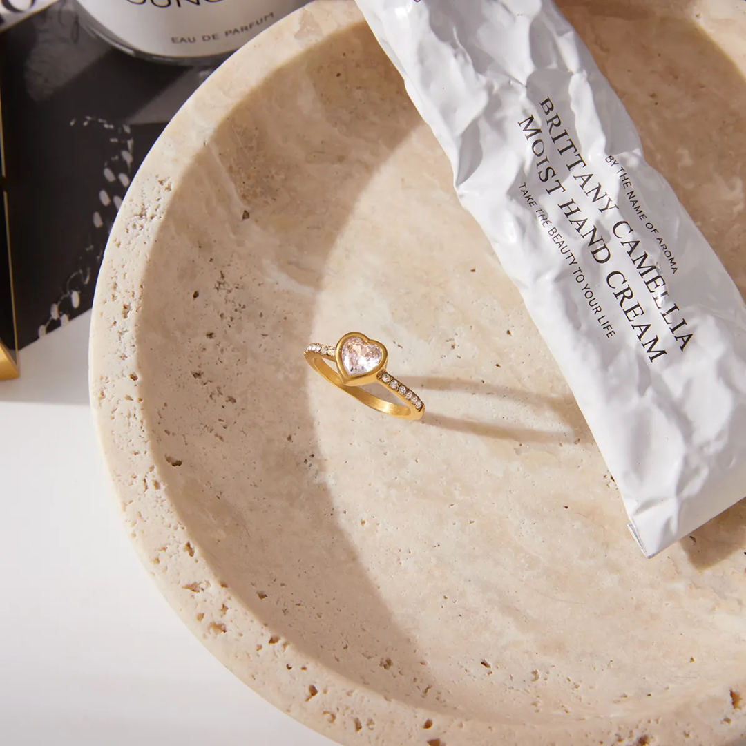 Winey Heart Solitaire Ring