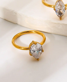 Kaylio Drop Solitaire Ring
