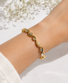 Veronica Wavy Diamond Cuff