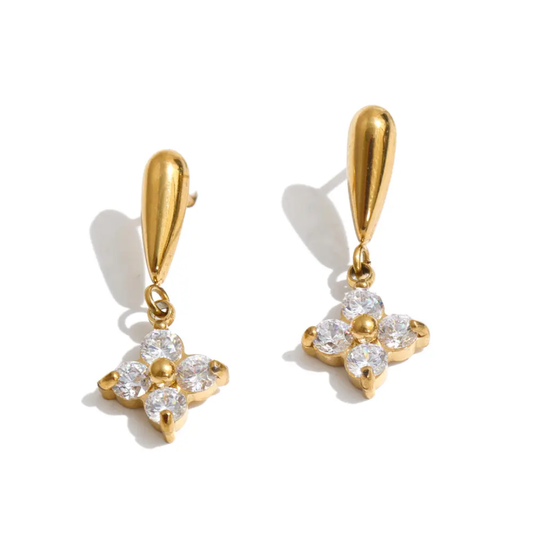 Bobbi Clover Hanging Danglers✨
