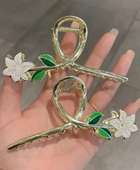 Lily Flower Cute Clutcher