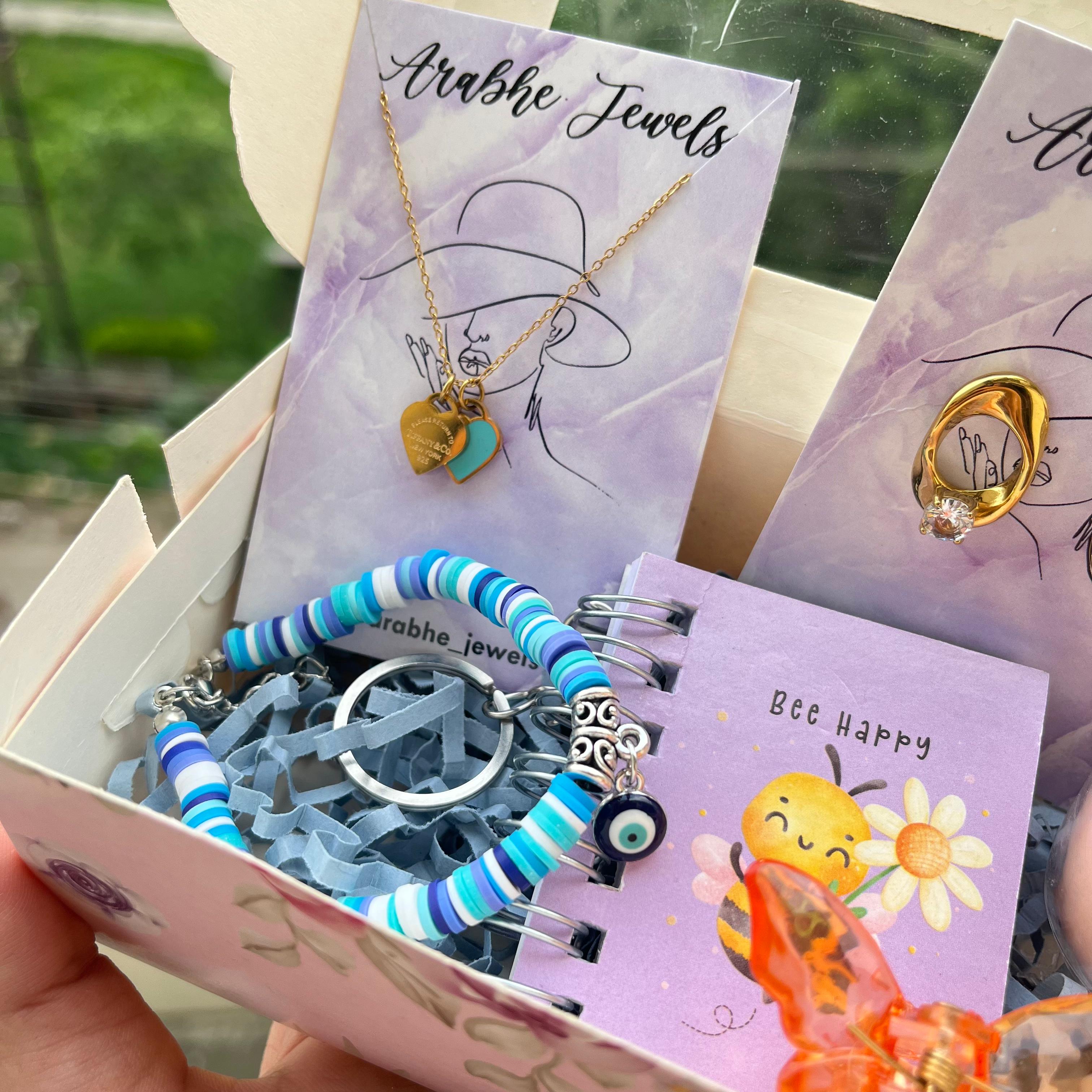 Mini Julie Cute Hamper🩷
