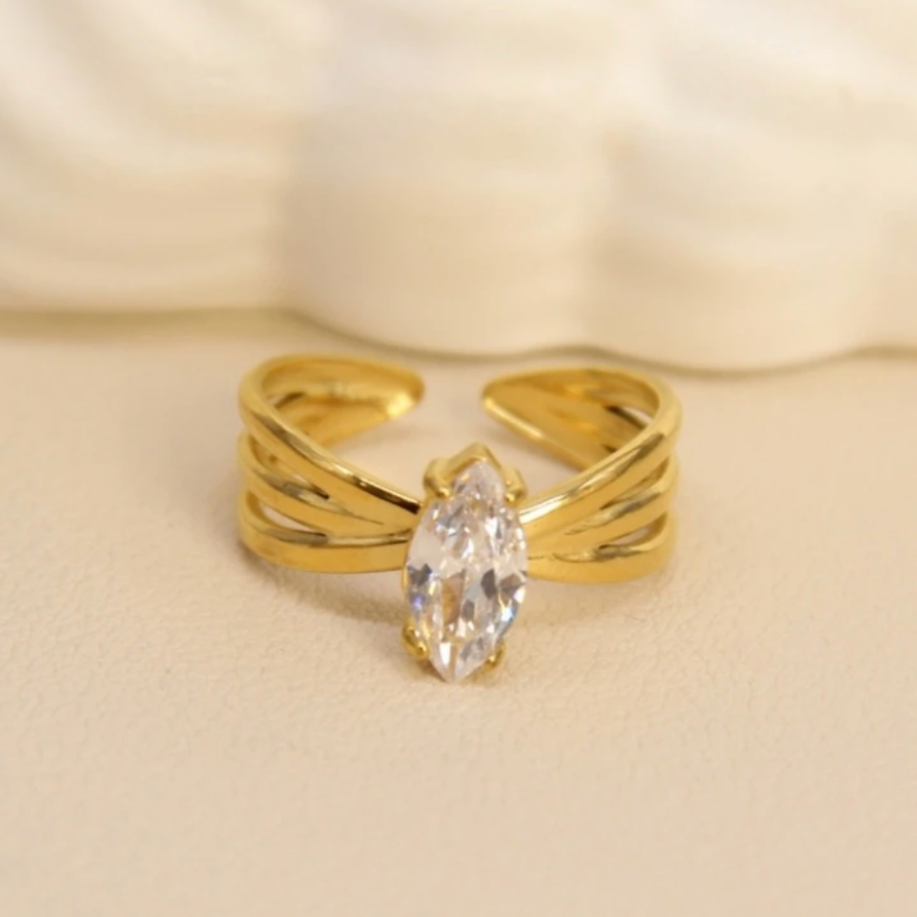 Piarsi Diamond Statement Ring
