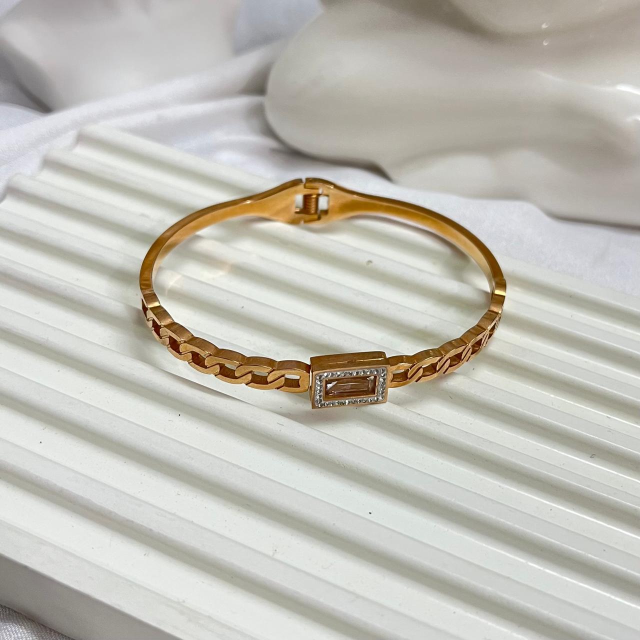 Rosywine Rosegold Cuff