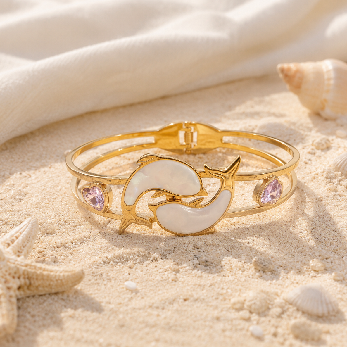 Fishia White Shell Cuff