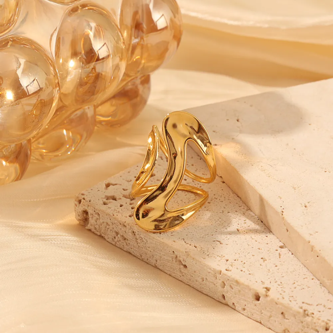 Wavy Statement Gold Ring