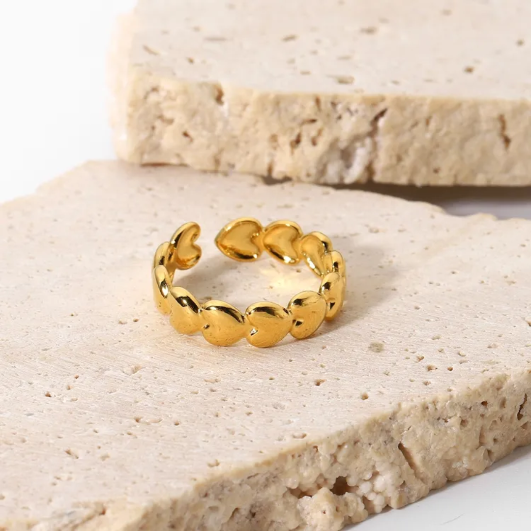 Julie Heart Gold Ring