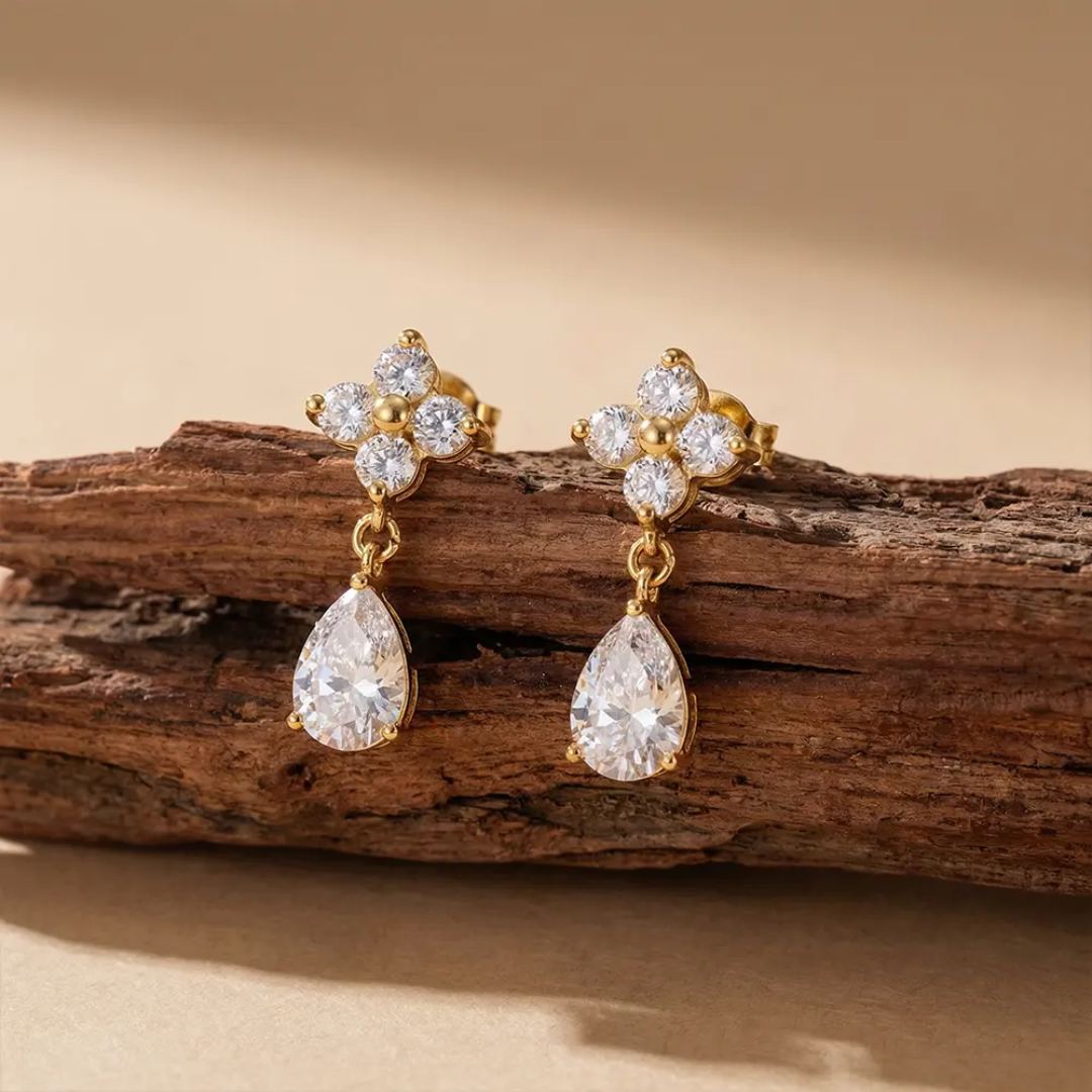 Ilora Flower Diamond Earrings✨