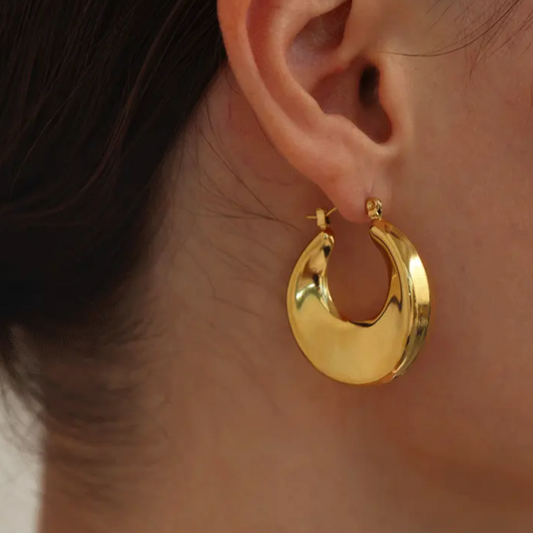 Fanah Curvy Bold Hoops✨❤️