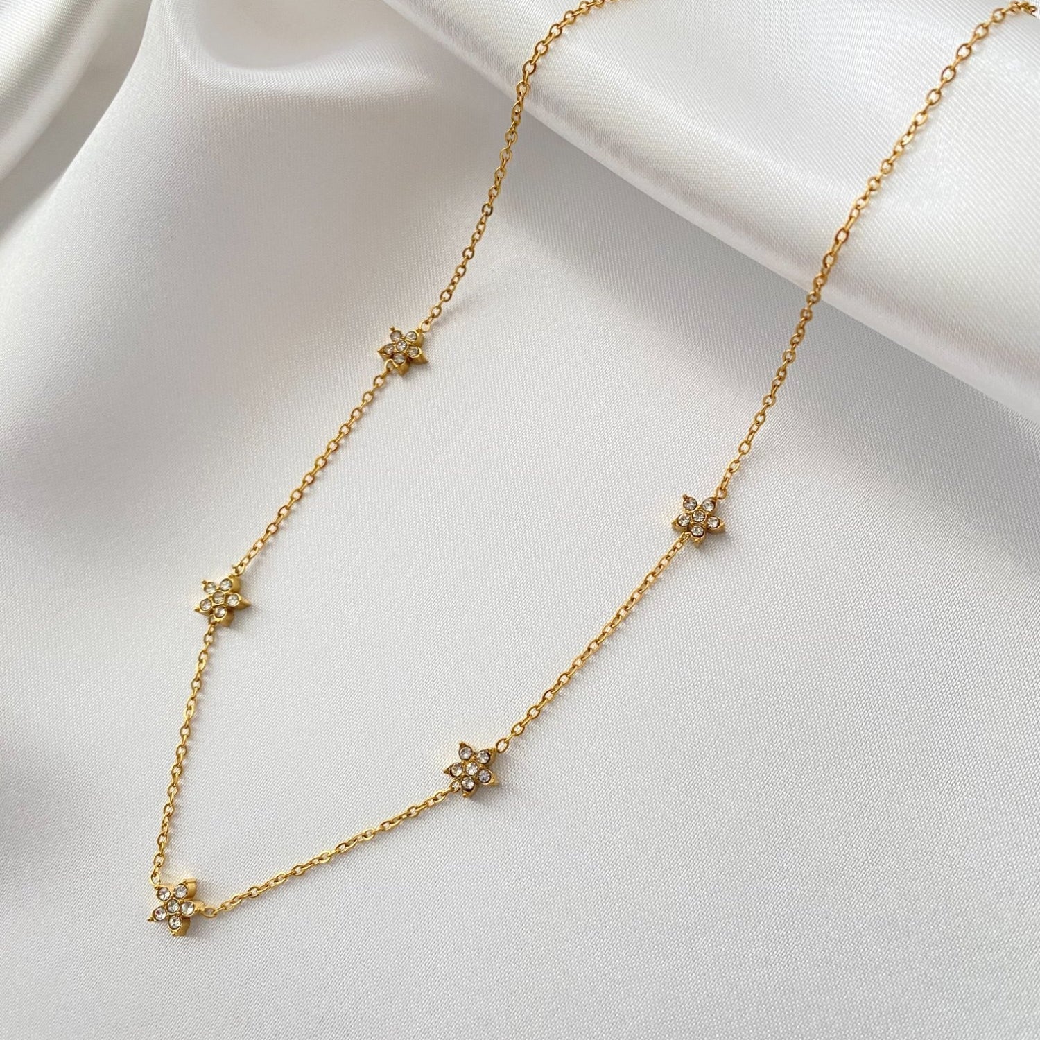 Veeni Flower Diamond Necklace