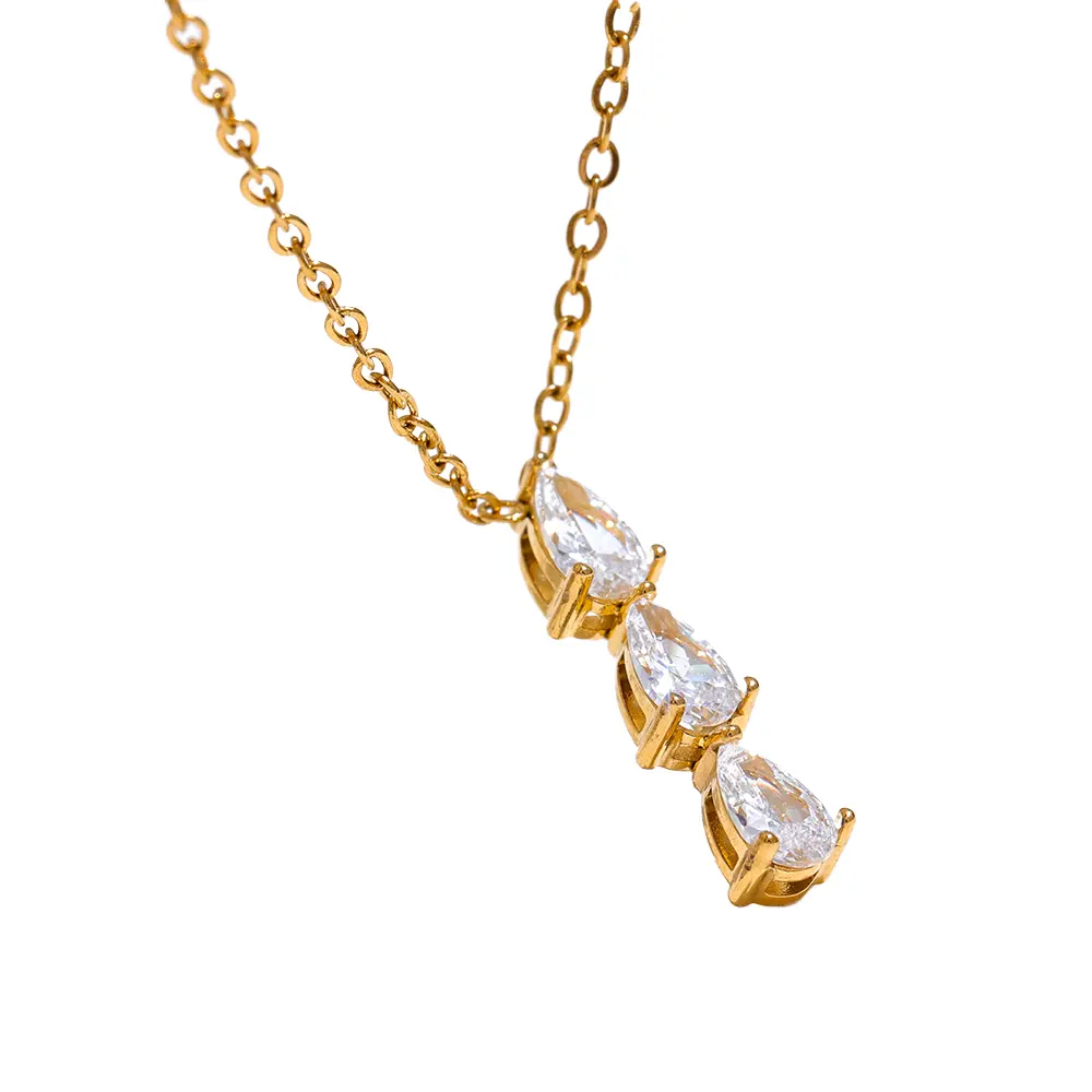 Wevesi Tri Diamond Necklace✨