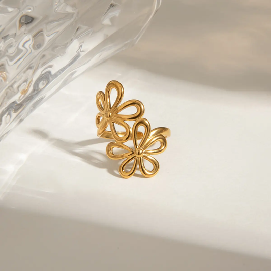 Wezi Flower Gold Ring