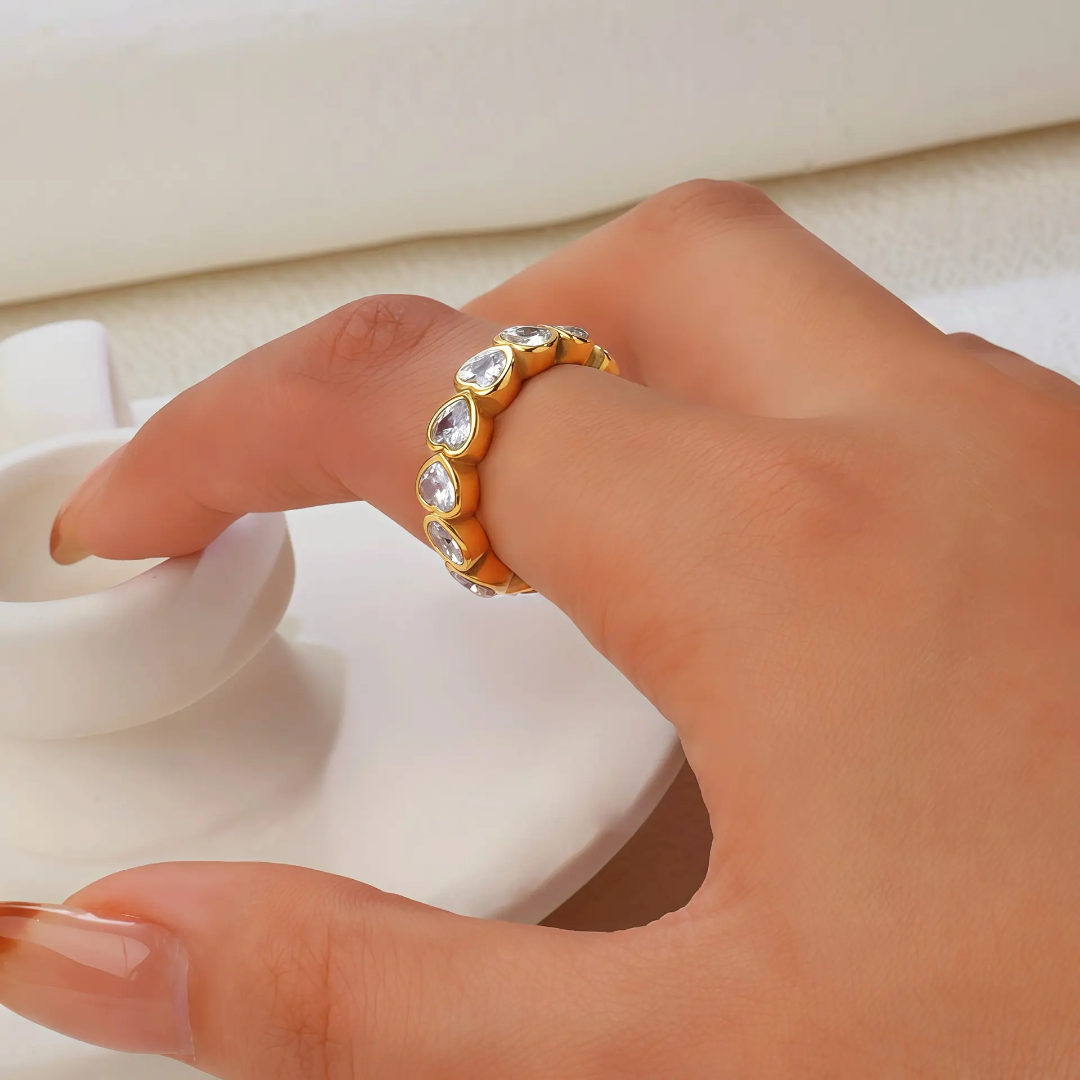 Zoya Crown Heart Gold Ring