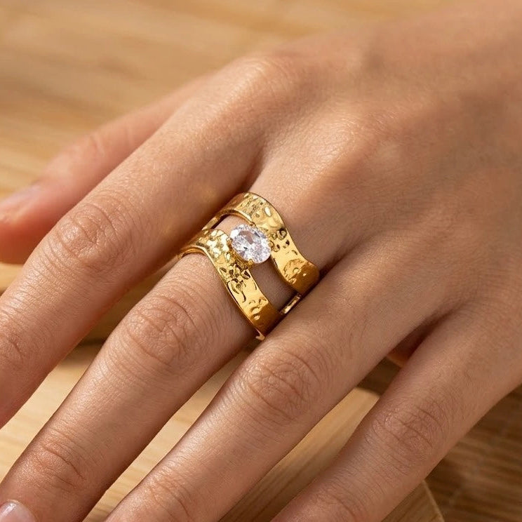 Kiara Statement Stone Ring