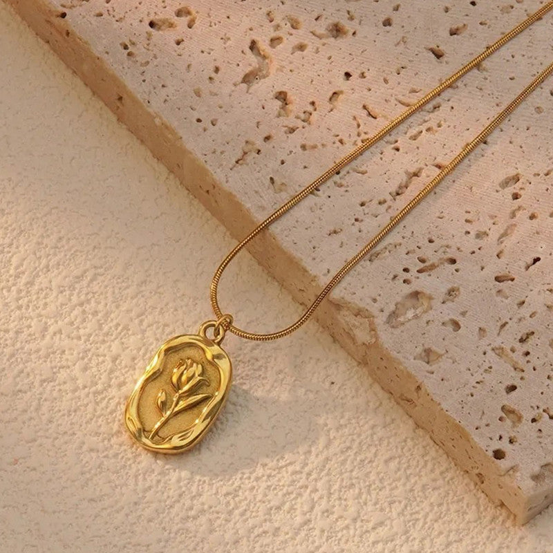 Duch Rose Necklace✨