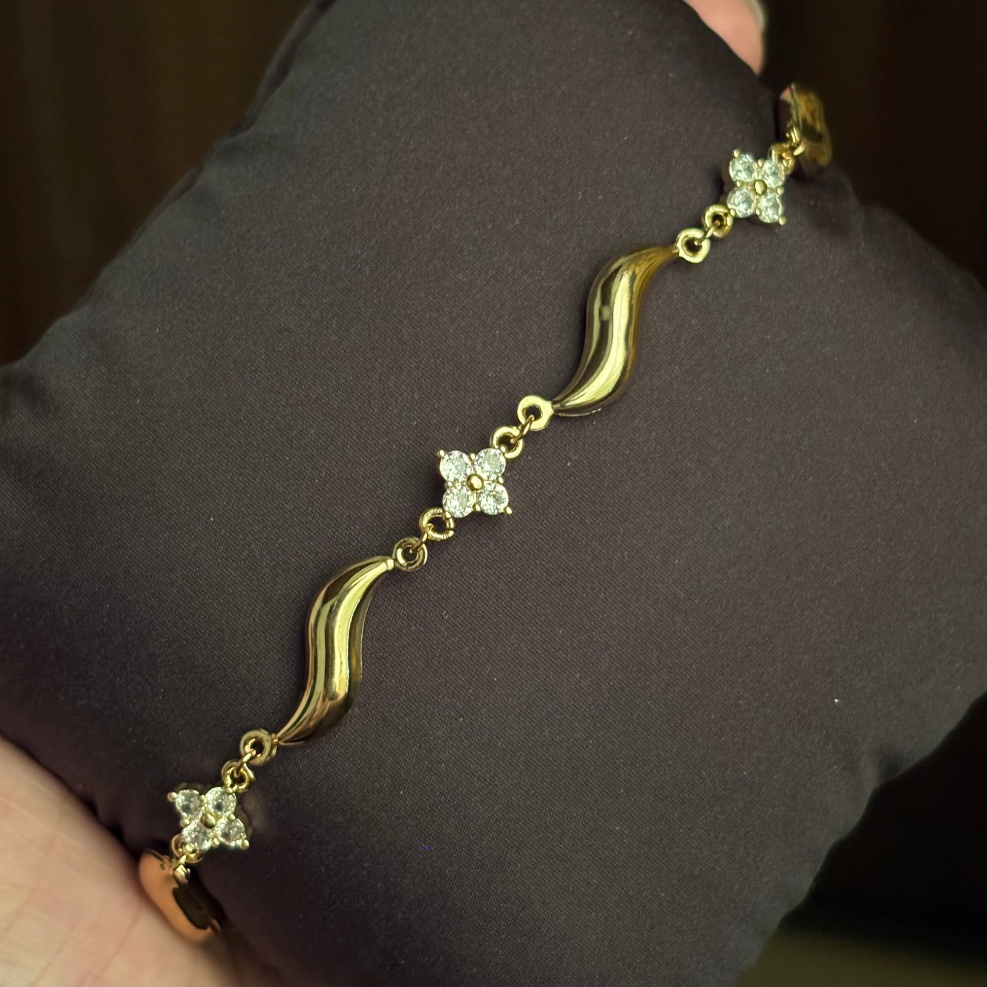 Clevi Clover Wavy Bracelet