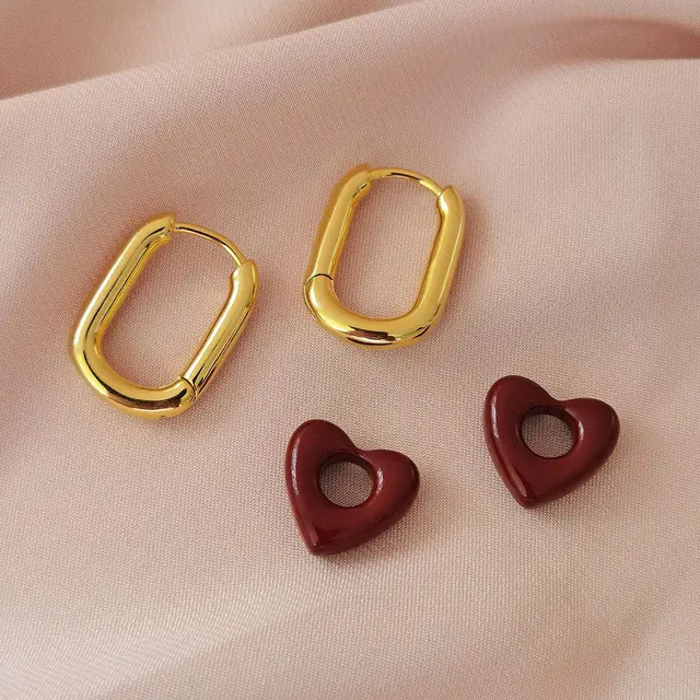 Chrimsi Red Colour Heart Earrings✨