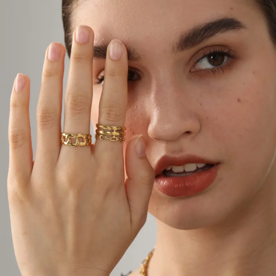 Linked Gold Ring