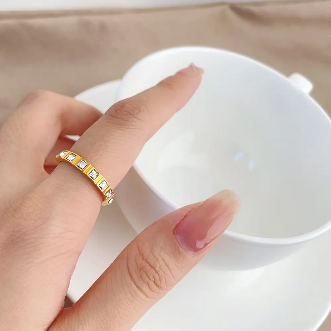 Tipsy Diamond Band Ring✨❤️