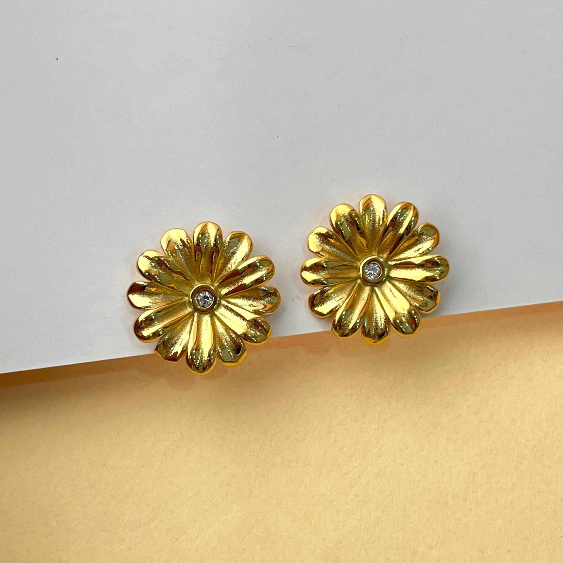 Juliet Flower Gold Studs