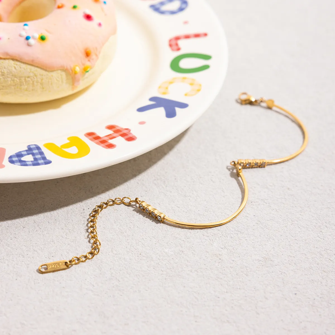 Sarah Little Heart Gold Bracelet