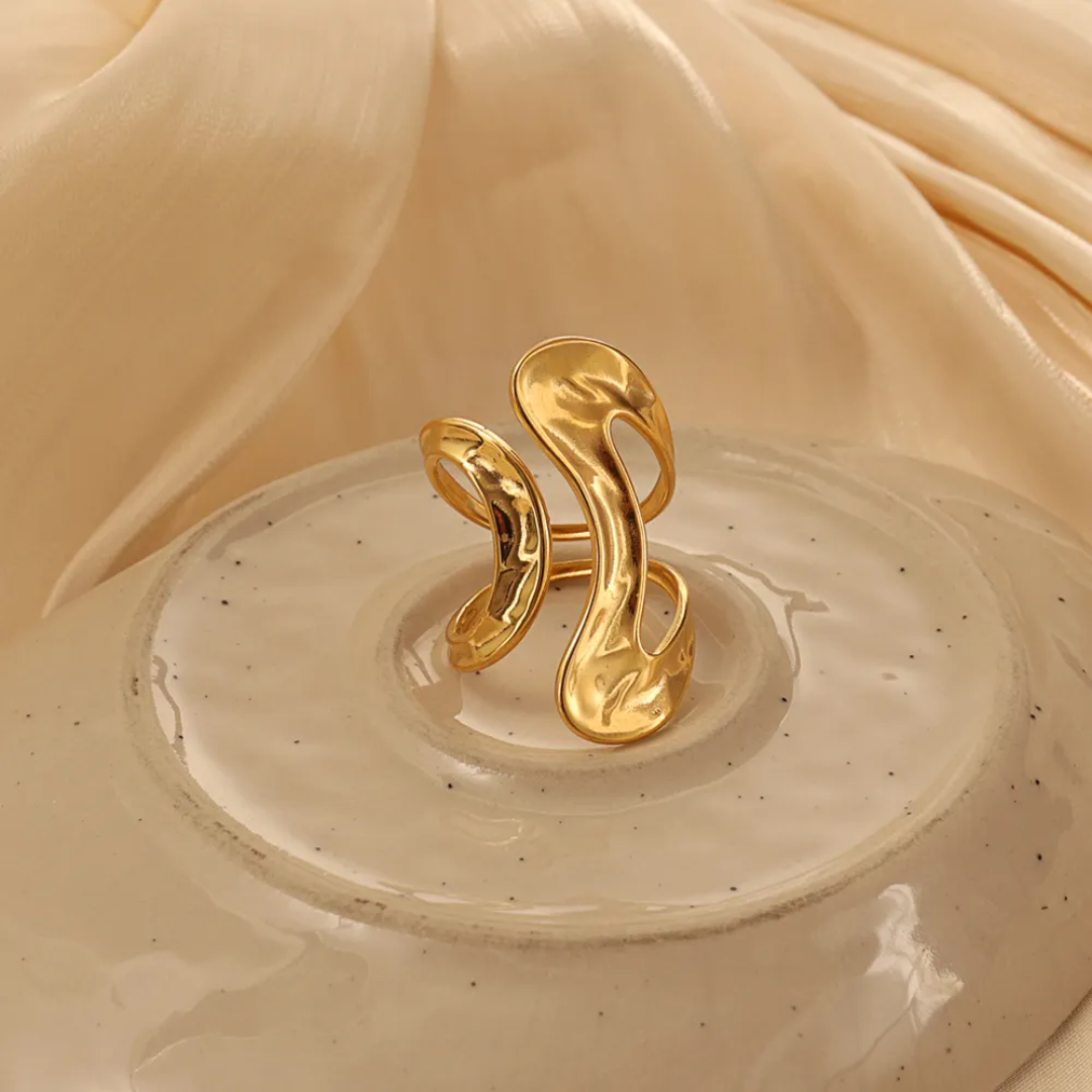 Wavy Statement Gold Ring