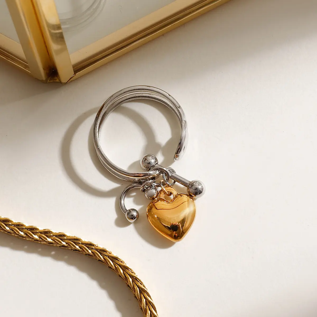 Hanging Heart Beautiful Ring