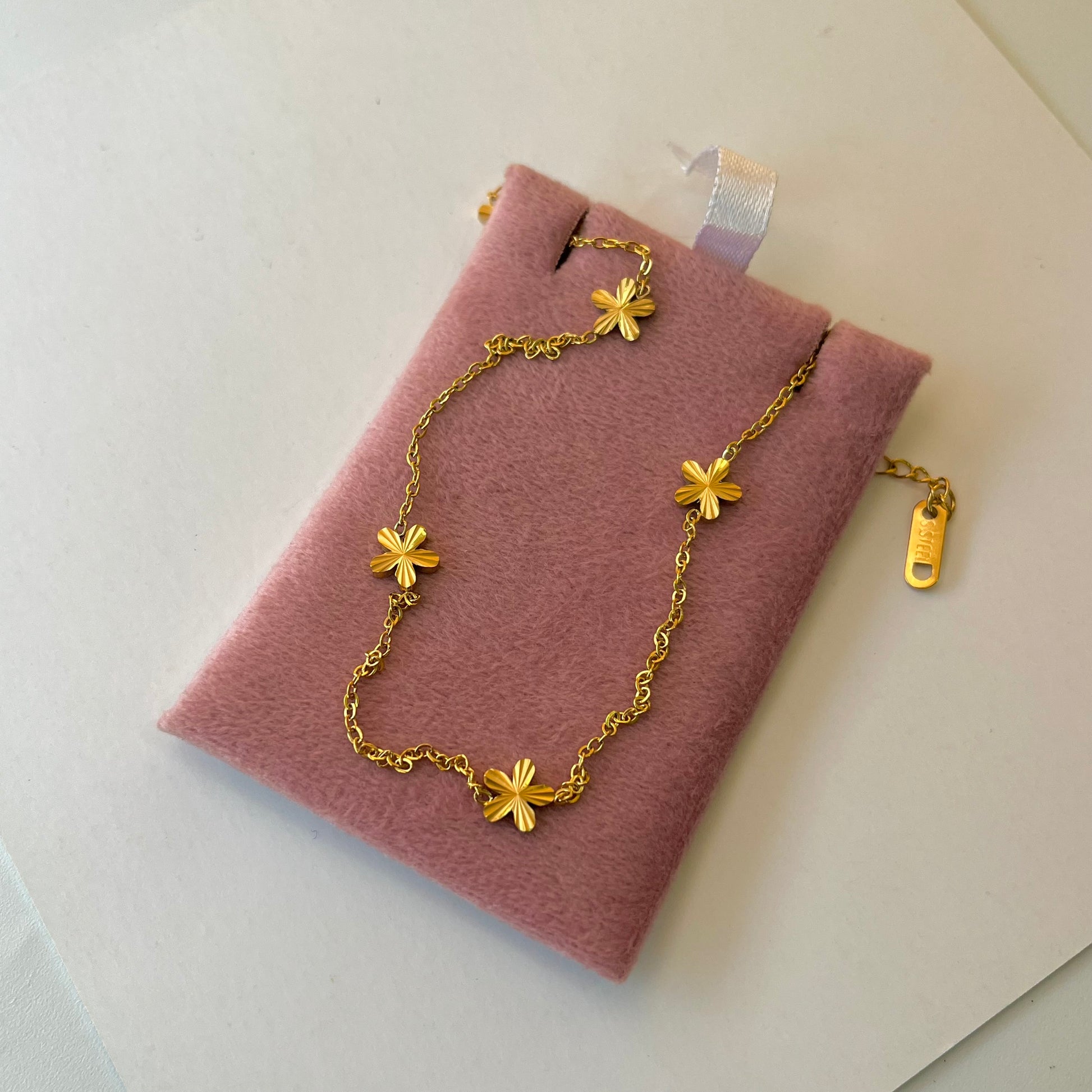 Liani Flower Dainty Necklace