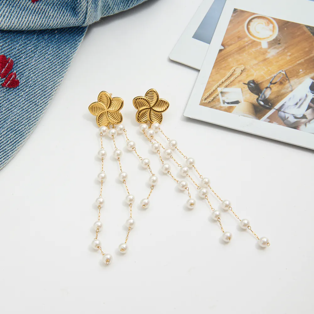 Monalisa Flower Long Pearl Earrings