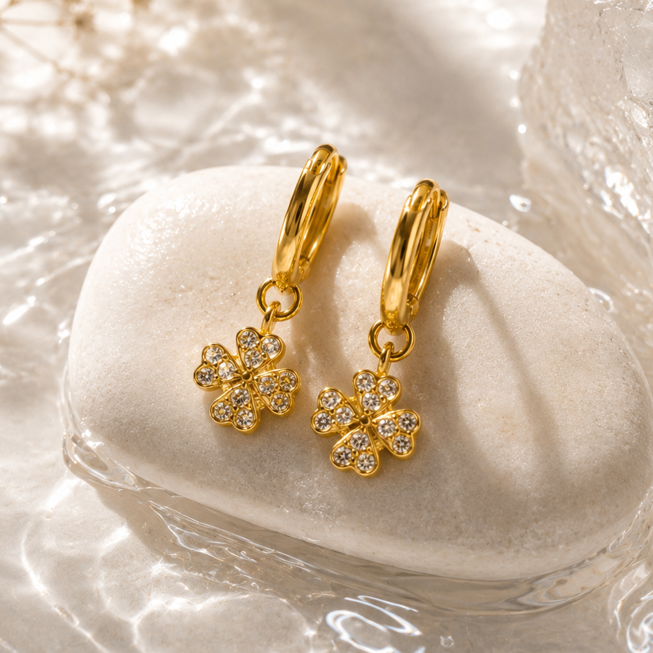 Eryoni FourLeaf Gold Huggies