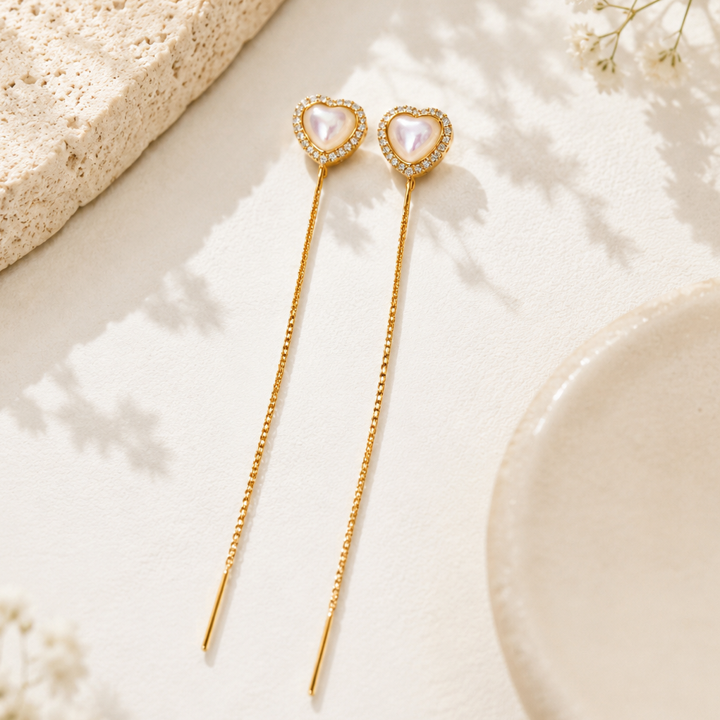 Madonna Sui Dhaga Heart Earrings