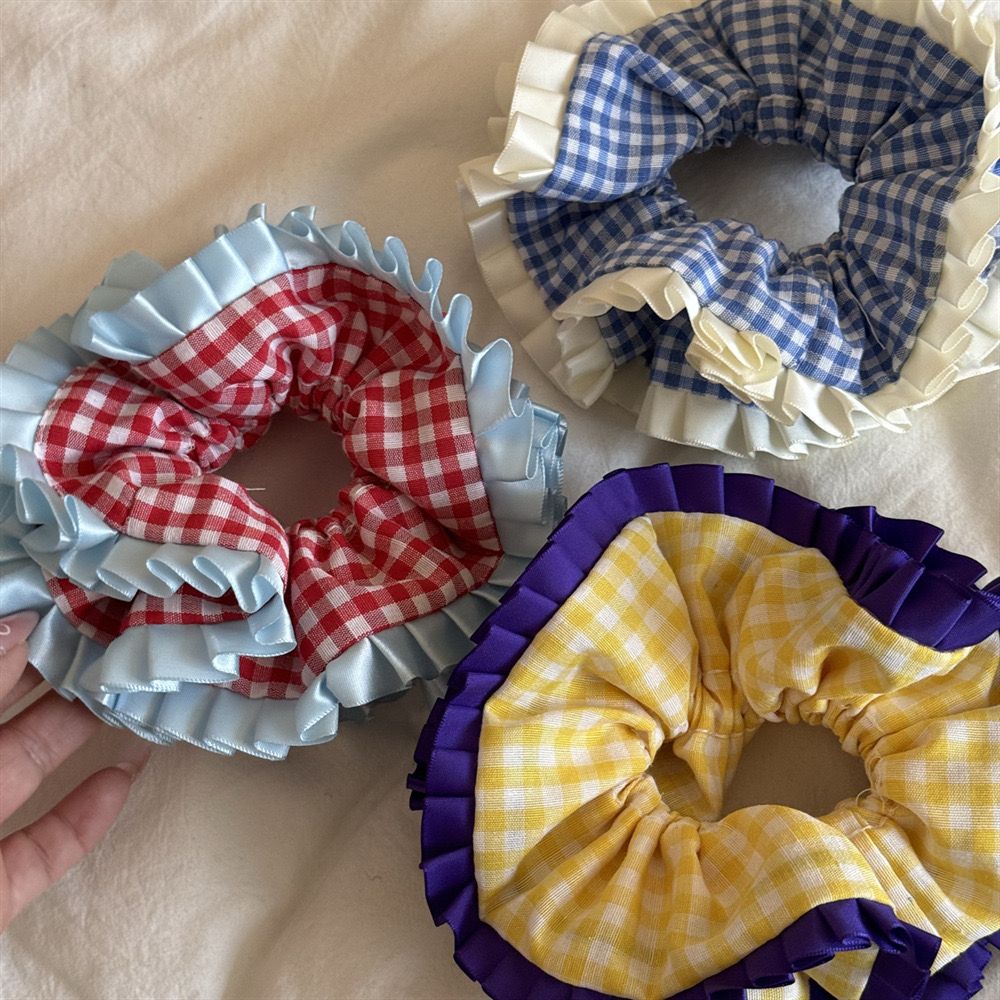 Rizzo Checkered Scrunchies