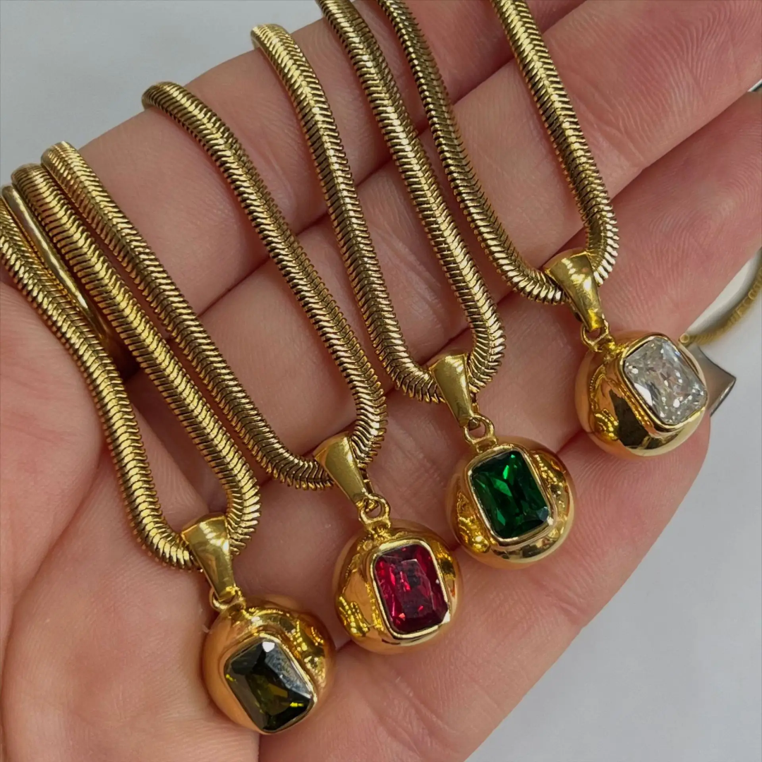 18k Gold Orb Necklace✨