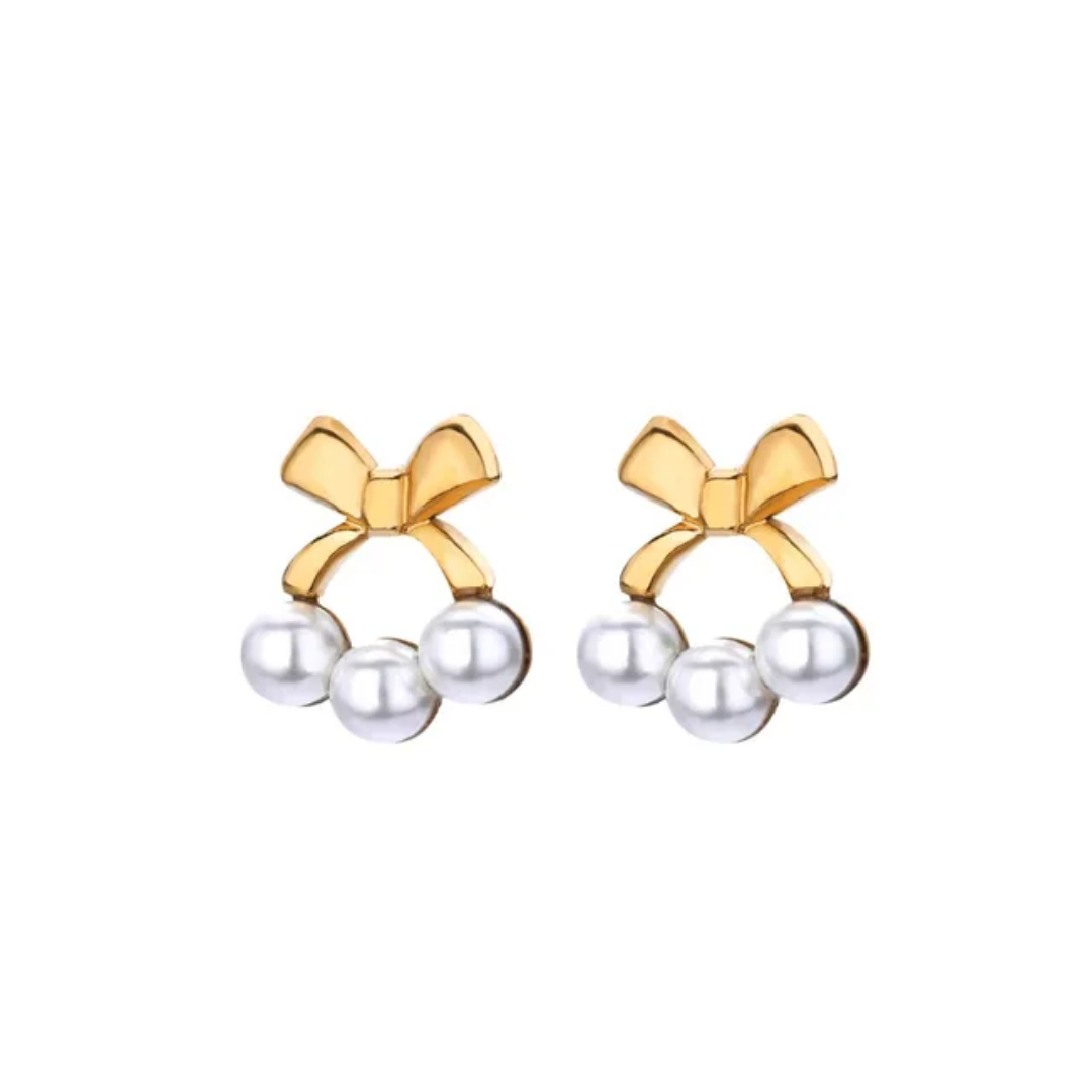 Olai Pearl Statement Studs