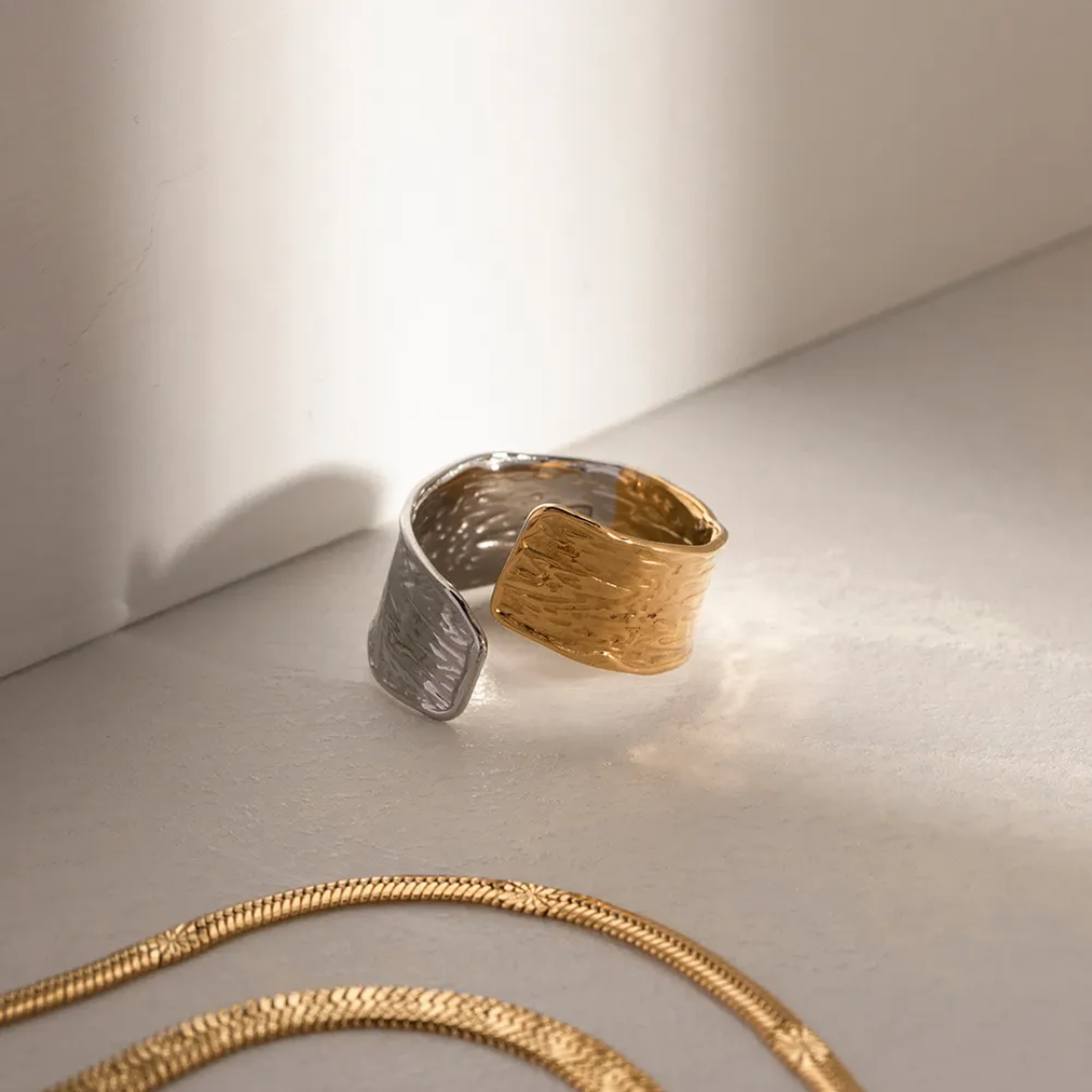 Tihara Double Colour Ring