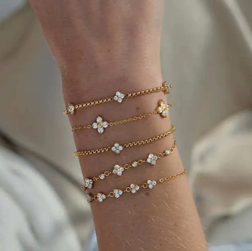 Wezi Clovy Diamond Bracelet