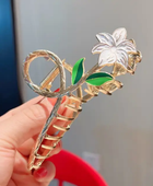 Lily Flower Cute Clutcher