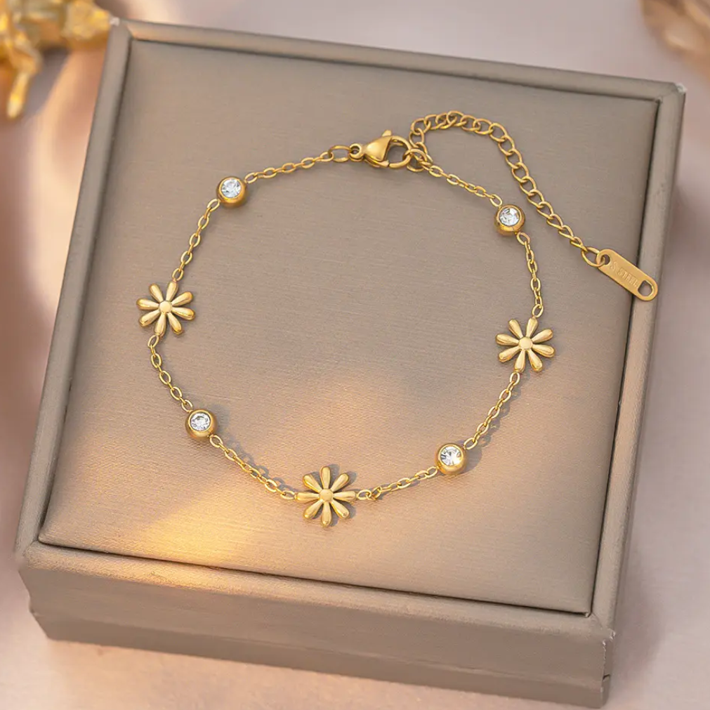 Blooming Flower Gold Bracelet
