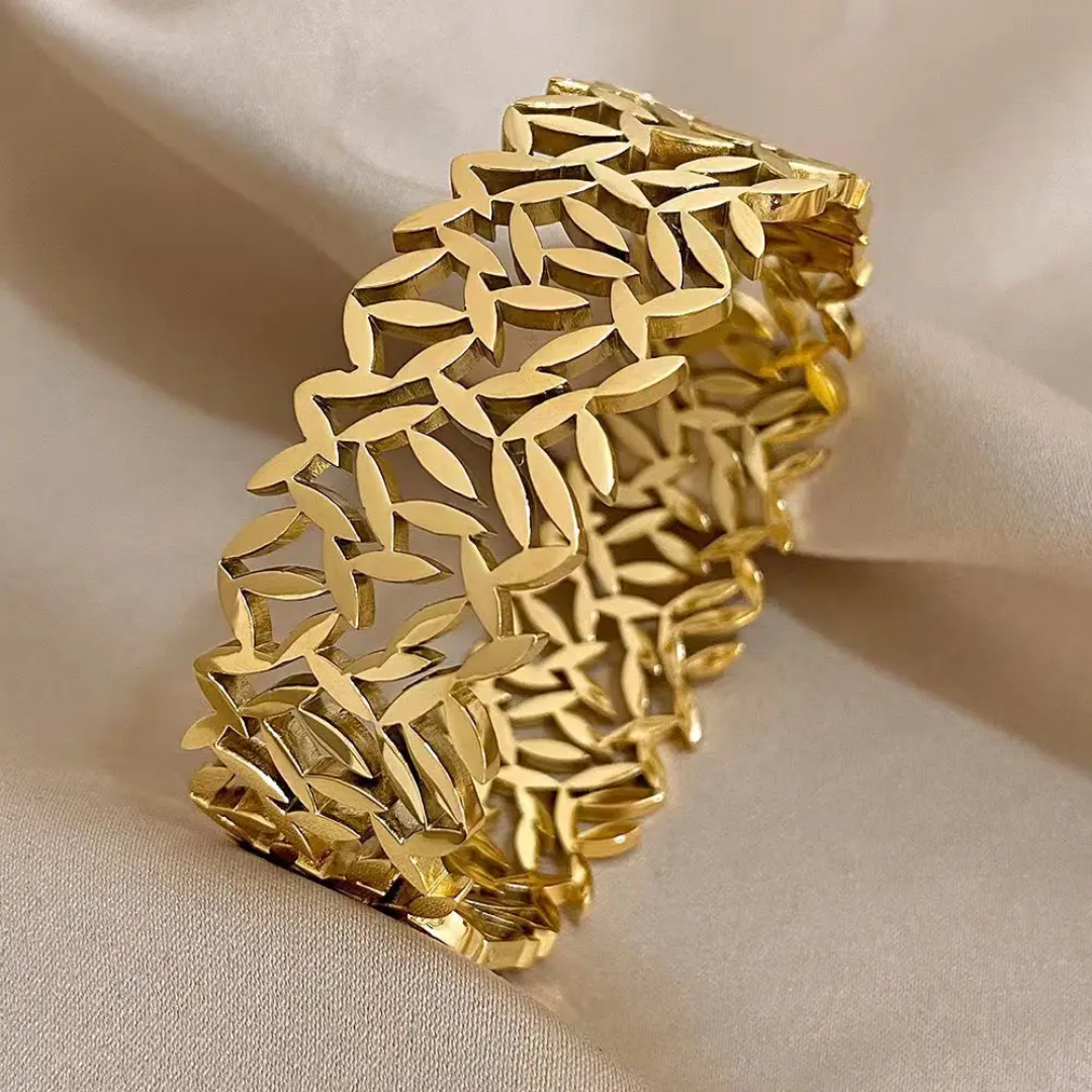 Ausil Statement Gold Cuff✨