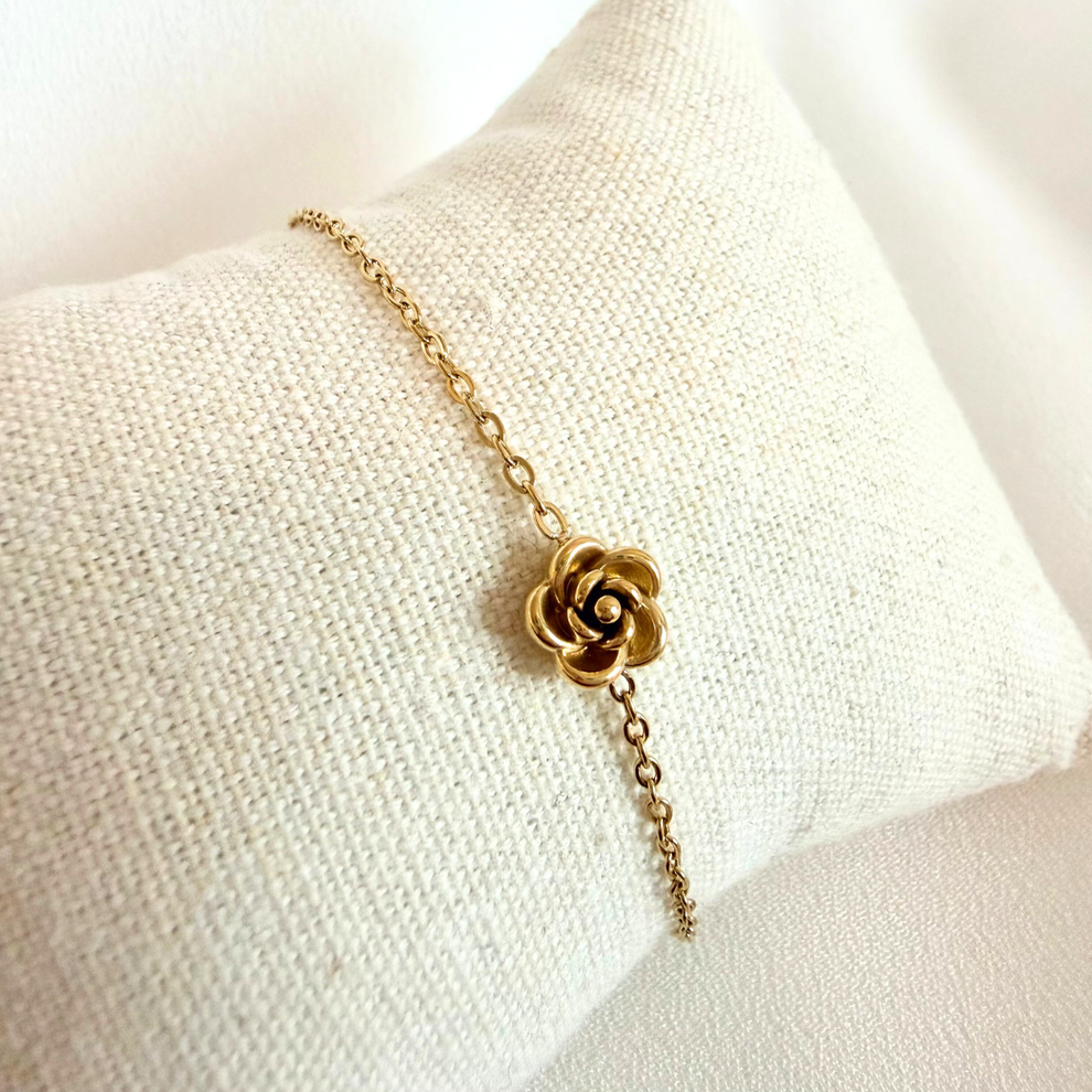 Qiltz Rose Dainty Bracelet