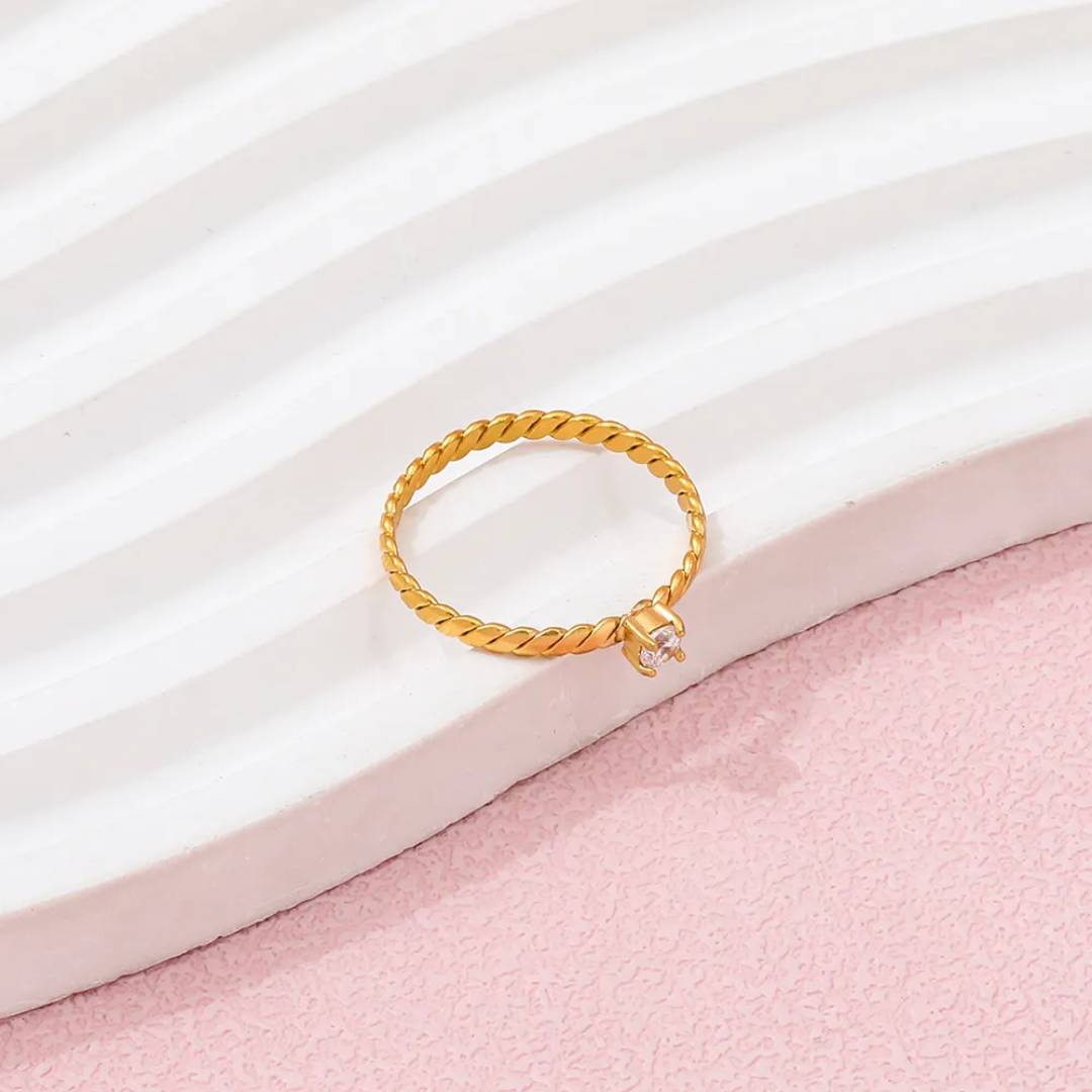 Anasa Minimal Solitaire Ring